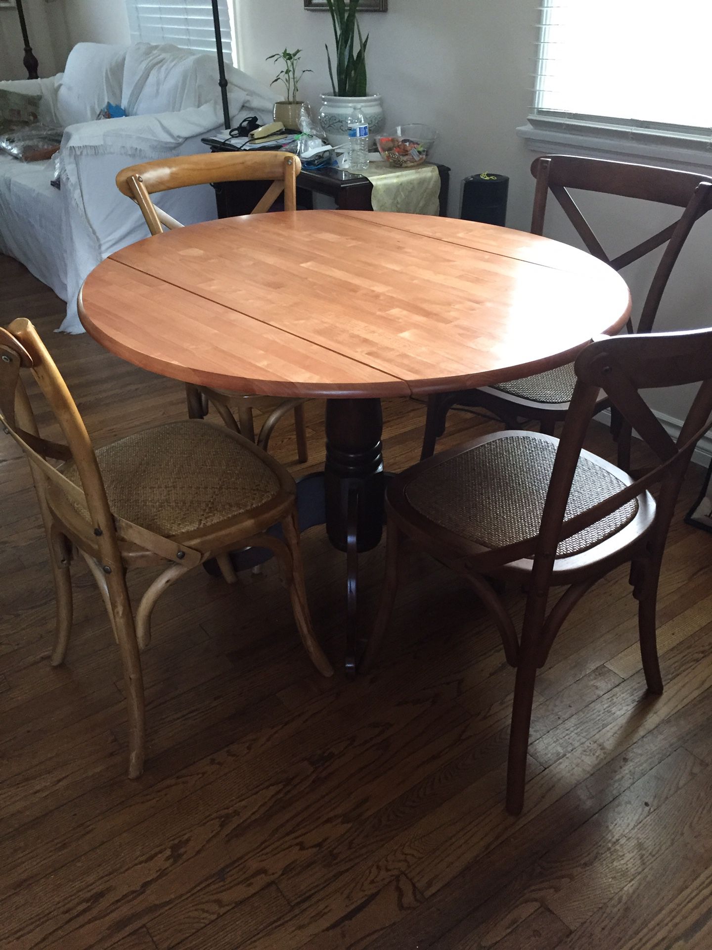 Round breakfast nook adjustable table w/ 4 rattan chairs