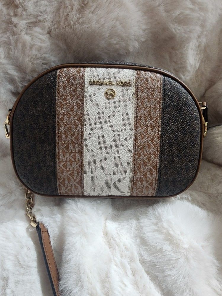 Michael Kors Tricolor Rounded Crossbody Bag
