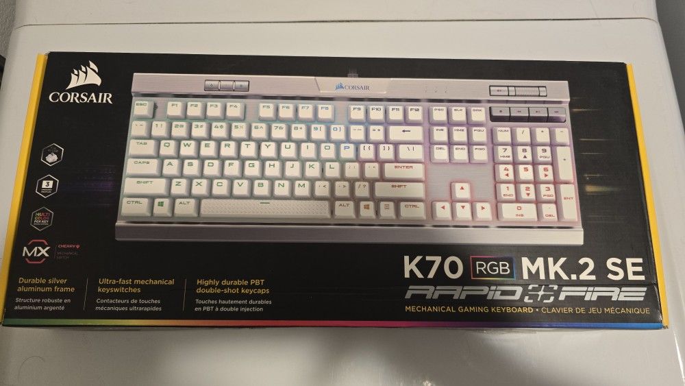 White Corsair K70 RGB MK.2 SE Mechanical Gaming Keyboard