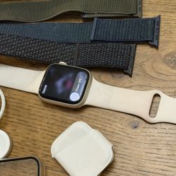 45MM Apple iWatch Series 7 w/ Sport Band  & ORIGINAL BOX Apple Watch  