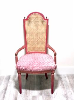 Vintage Style Cane-Back Armchair 🛋️ Read Description