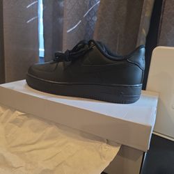 Triple Black AIR FORCE Brand NEW size 9