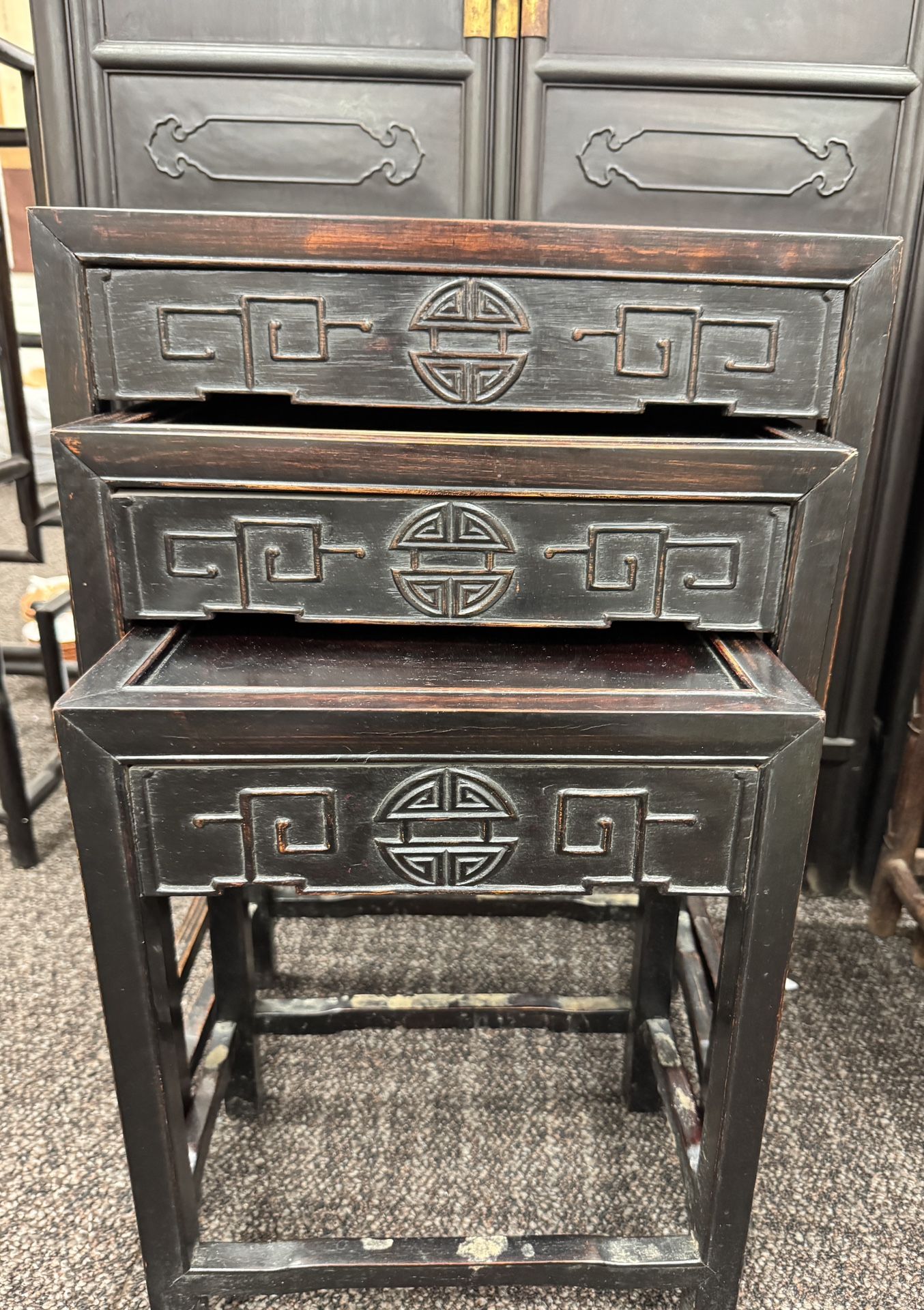 A Set of Chinese Qing Dynasty Export Hongmu Low Stools or wood stand