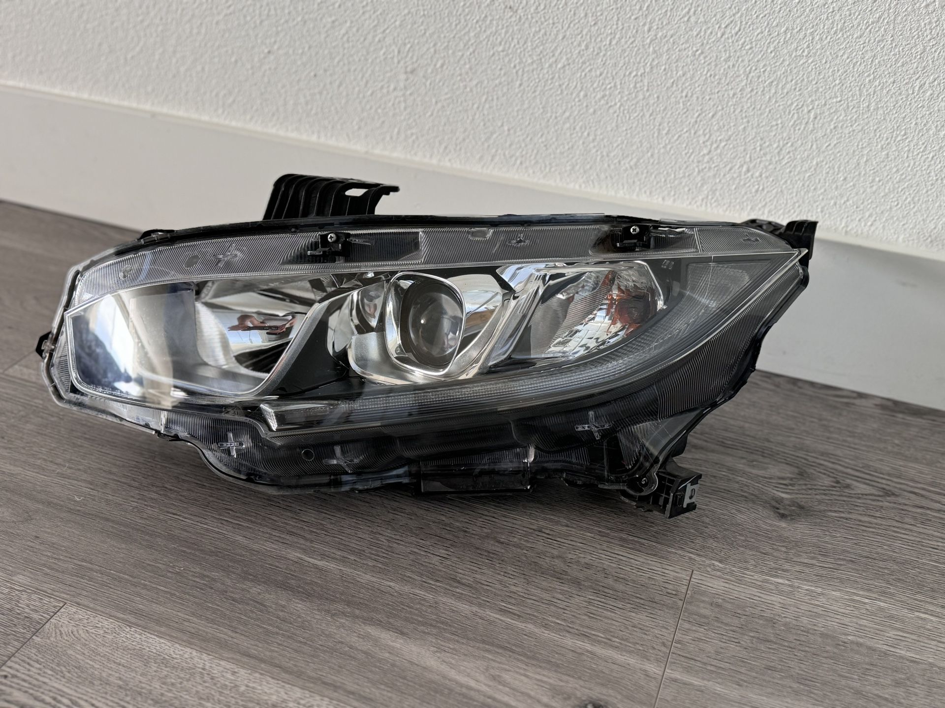 Left Side Honda Civic Hatchback Headlight