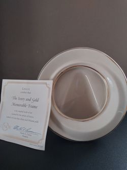 Lenox Ivory & Gold Memorable Frame