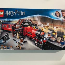 LEGO Harry Potter Hogwarts Express 75955 . New