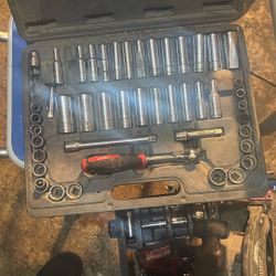 Sockets And Ratchet 
