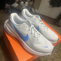 New Men’s Size 10 Blue Swoosh Nike Lightweight Shoes Great Deal 