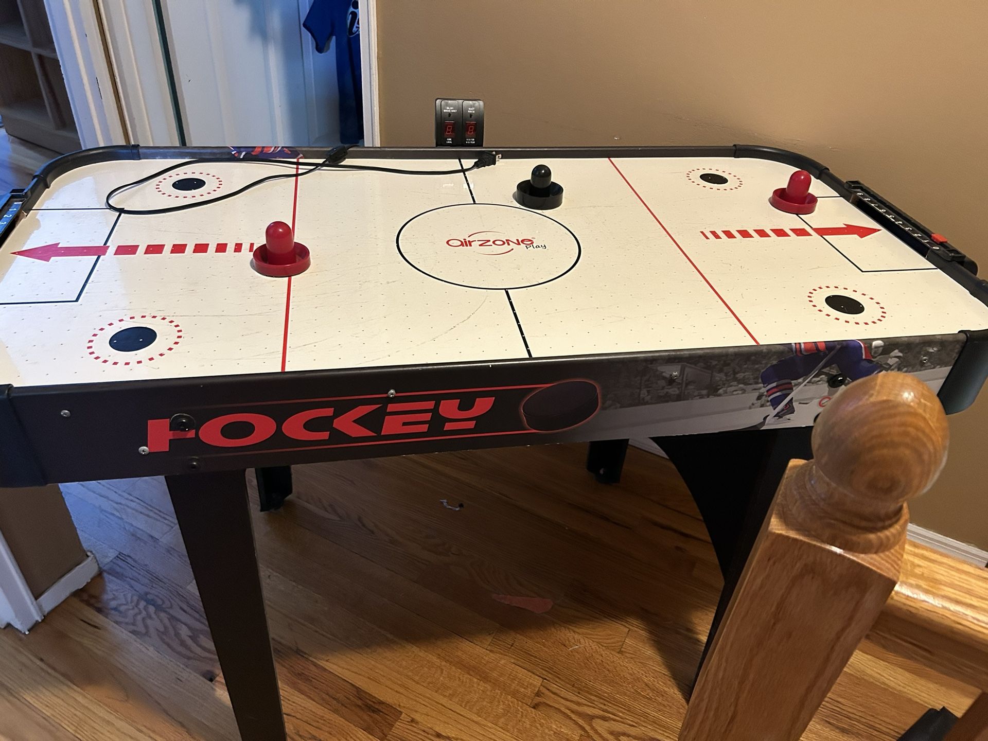 Air Hockey Table