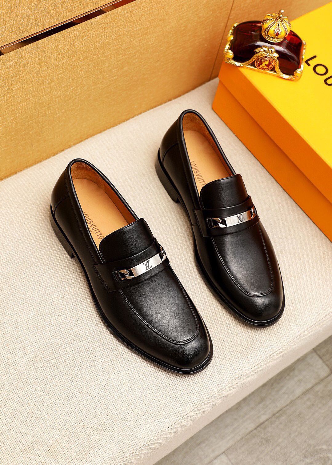 Louis Vuitton Men’s Leather Shoes With Box New