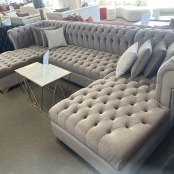 Grey Sectional Double chaises 🤭 No Credit Needed 🙏🏽delivery Same Day 😳