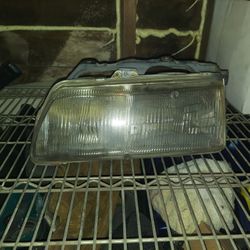 1988 Honda Civic Driver Side Head Light 