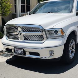 2017 Dodge Ram Laramie 5.7l V8