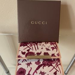 GU CCI  Floral & Leather Wallet(New)$255