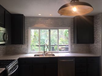 Backsplash installation $