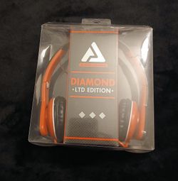 Headphones (Like New)