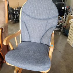 Nursing Rocking Chair 