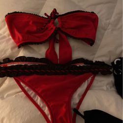 Red & Black Bikini Sz M Never Worn  By Rasins  - 25$  -all suits For 49$ Pk Up Everett Mall Way 