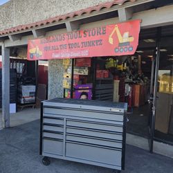 Husky 52in Matte Grey Heavy Duty Steel Mobile Toolbox, New, Financing Available, Minor Scuffs, Scratches OR Dings 