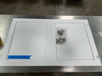 Hampton Bay 24 in. H x 20 in. W Cabinet Door w/ Hardware White
