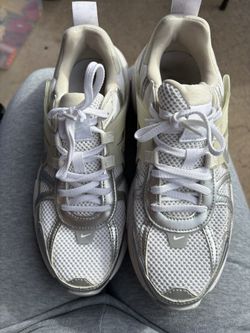 Nike V2K Running Shoes Size 8