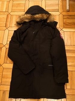 Mens size small Canadian Goose