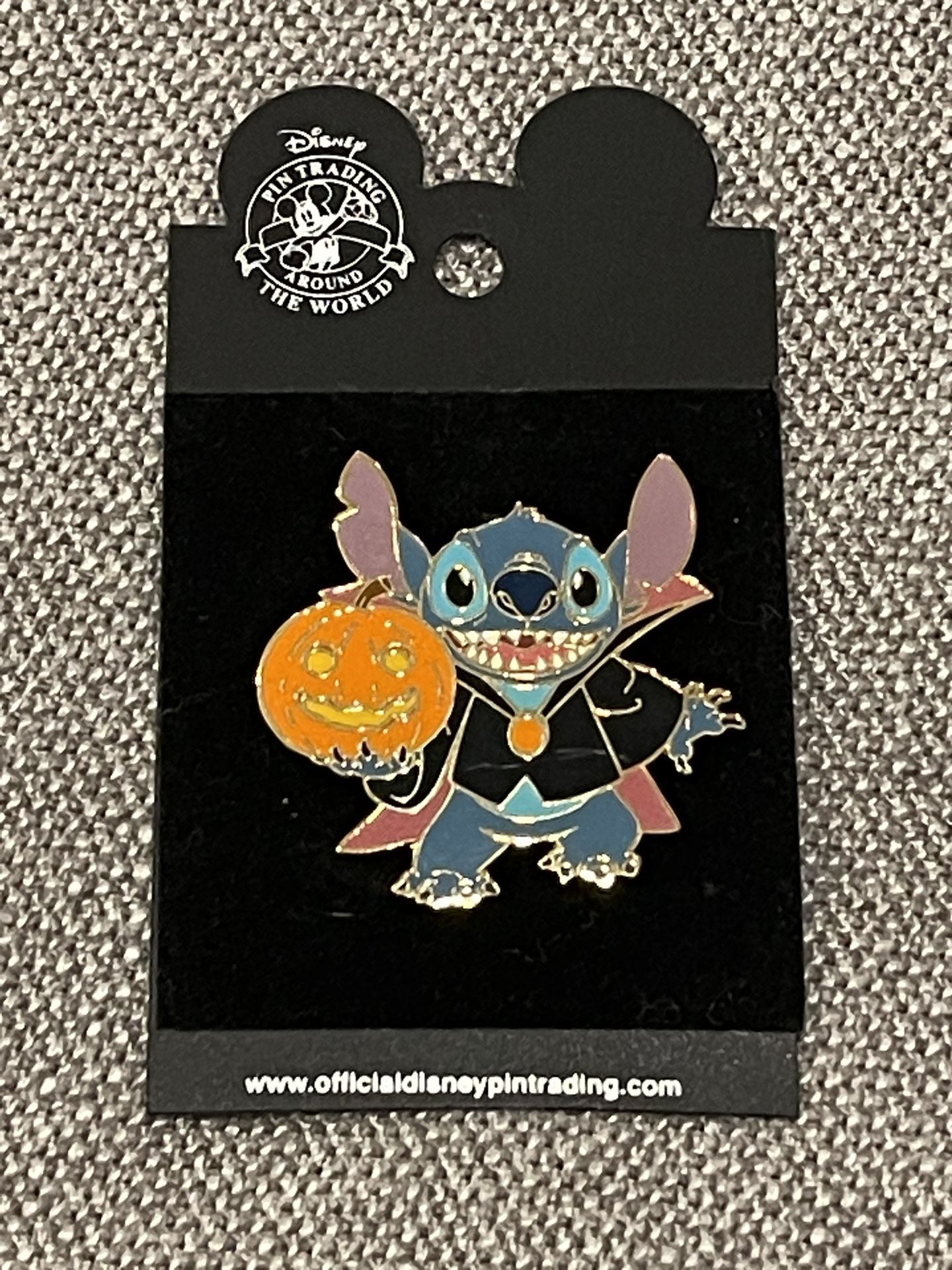 NOC Disney Halloween 2003 Stitch as Dracula Pin