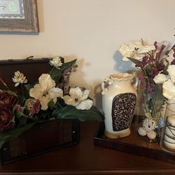Gorgeous Truck Floral Arrangement And Tray Decor 