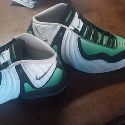 Nike Zoom Air  Classic Shoes 10.5 Men