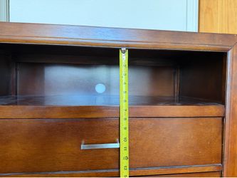 Cabinet with 3 drawers