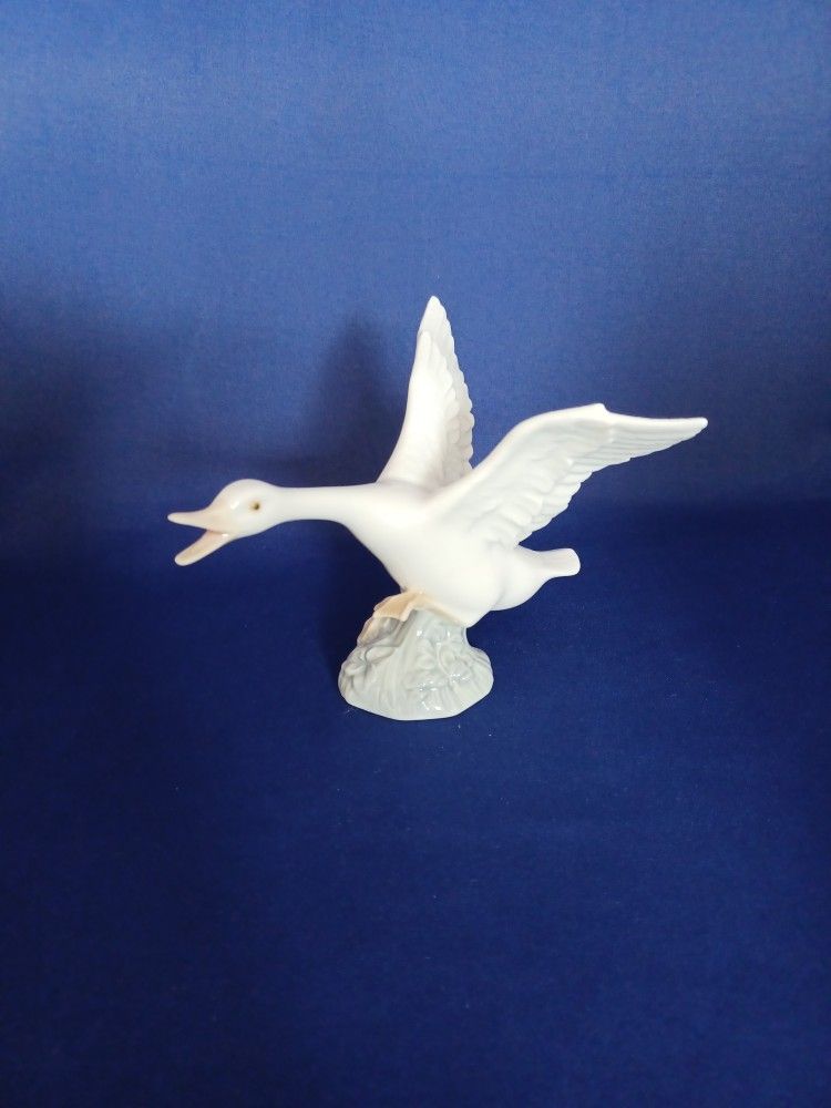 LLADRO 1265 GOOSE GEESE DUCK BIRD FINE PORCELAIN FIGURINE