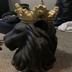 Lion Head /plant Holder 