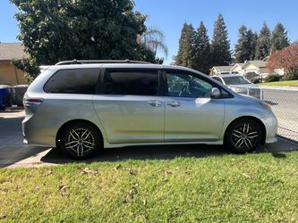 2016 Toyota Sienna