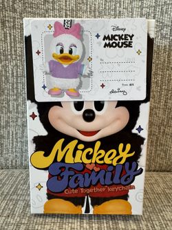 Pop Mart Disney Mickey Family Cute Together Keychain Series - Daisy Duck