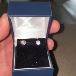 1carat Moissanite Vvs1 On White 14kt Pass Tester