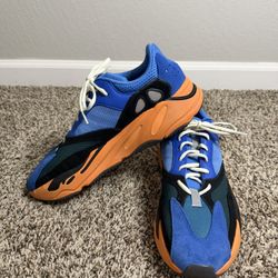 YEEZY BOOST 700 BRIGHT BLUE 13.5