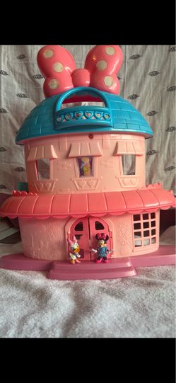 Minnie Mouse house