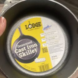 Cast iron skillet
