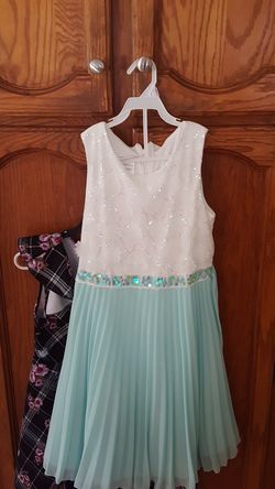 Girls dresses