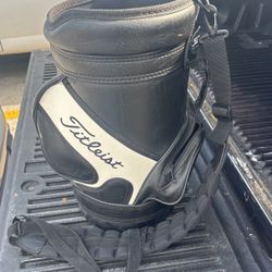 Titleist Den Caddy Mini Golf Bag Black/White