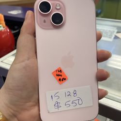 Factory Unlocked Iphone 15 128 gb comes with store warranty 