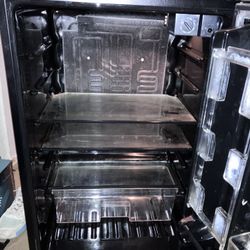 Sanyo Mini Fridge 