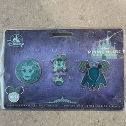 Minnie Mouse Main Attraction Haunted Mansion Pin Set 10/12 