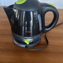 T-Fal Electric kettle Cordless 1 Liter BF61