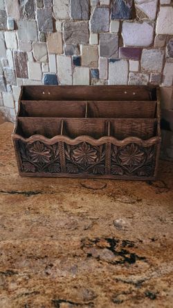 Desk organizer