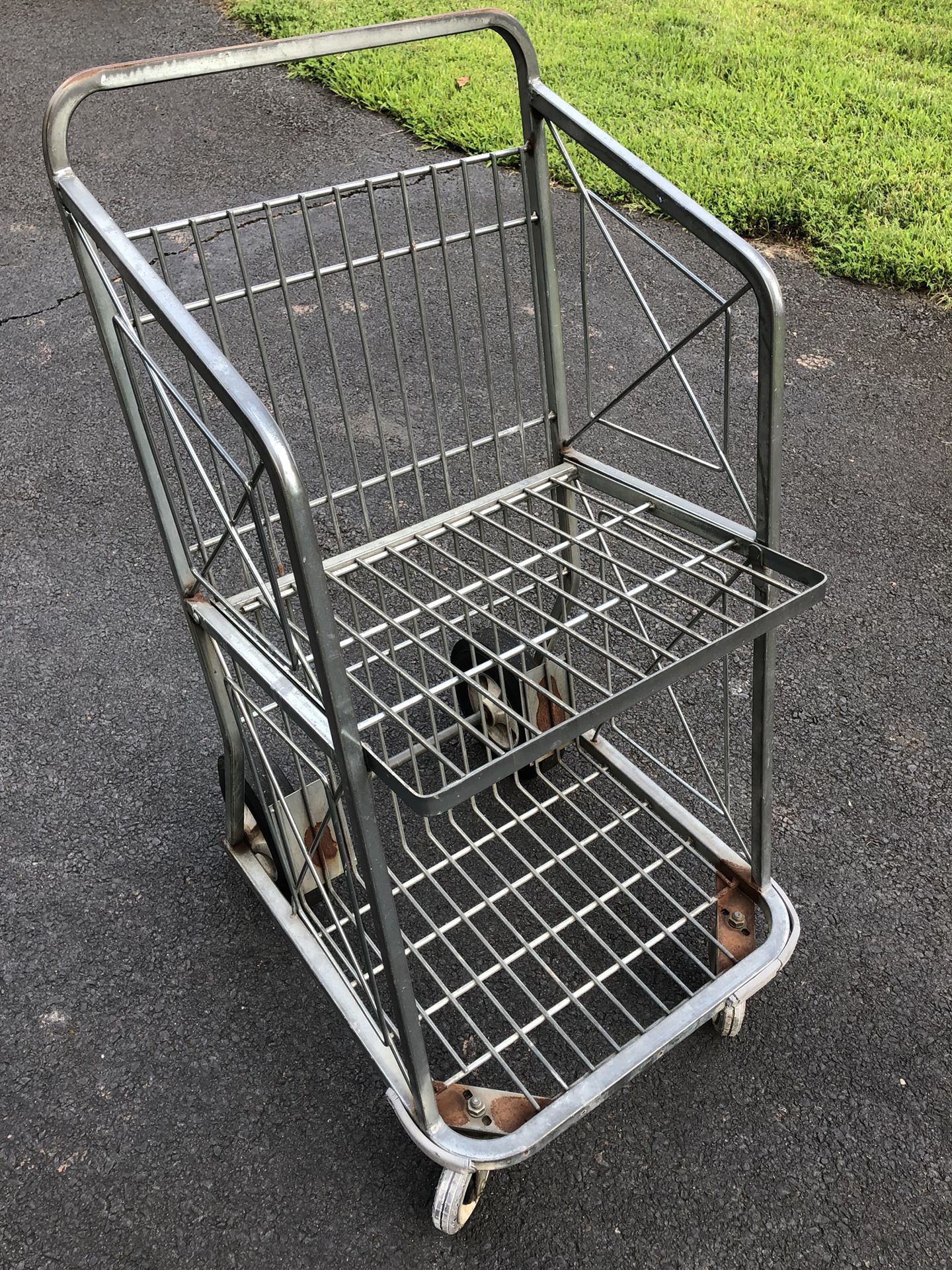 Wheeled cart