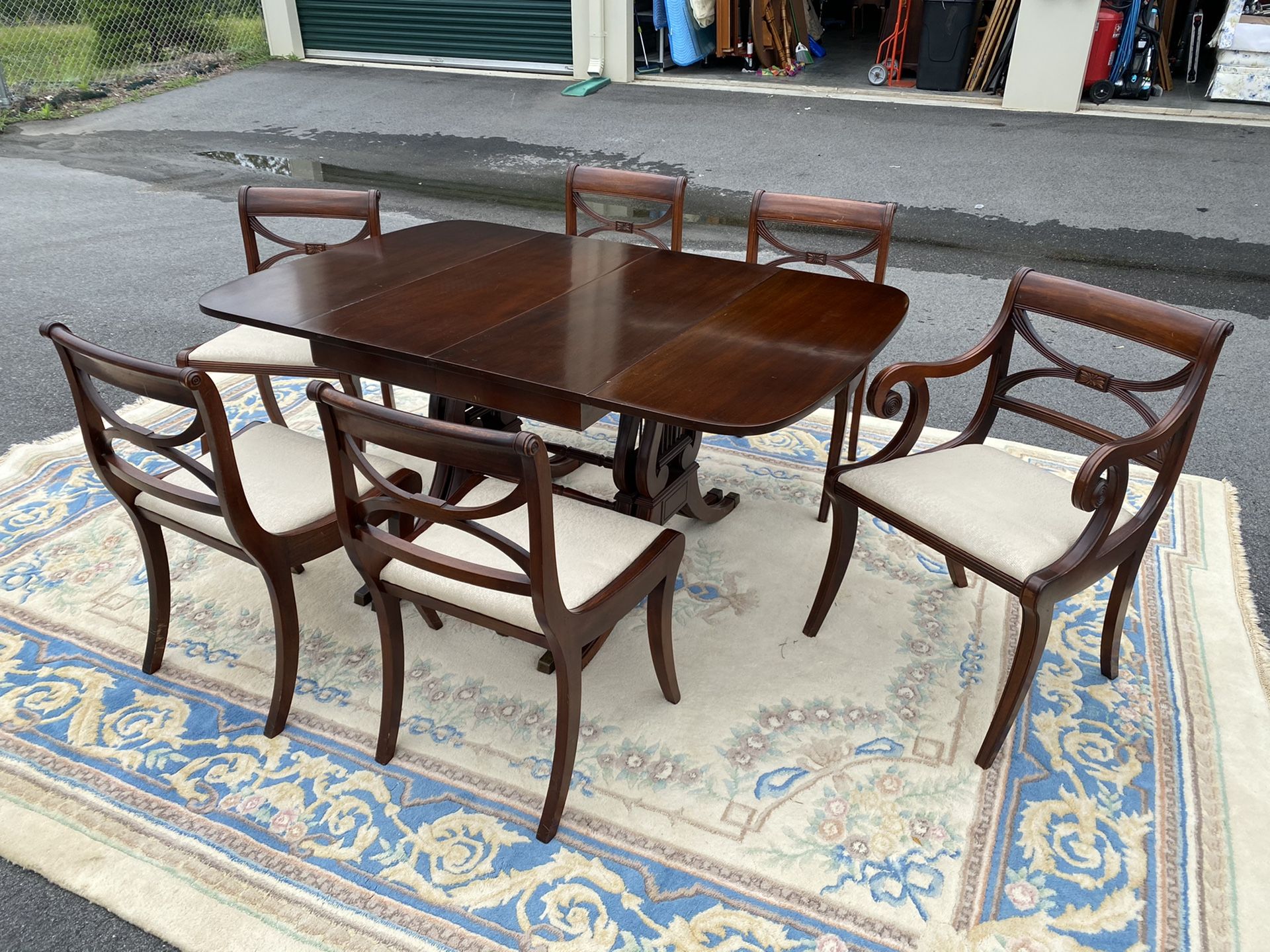 Mahogany Dining Set - Drexel - Harp Base - New Travis Court