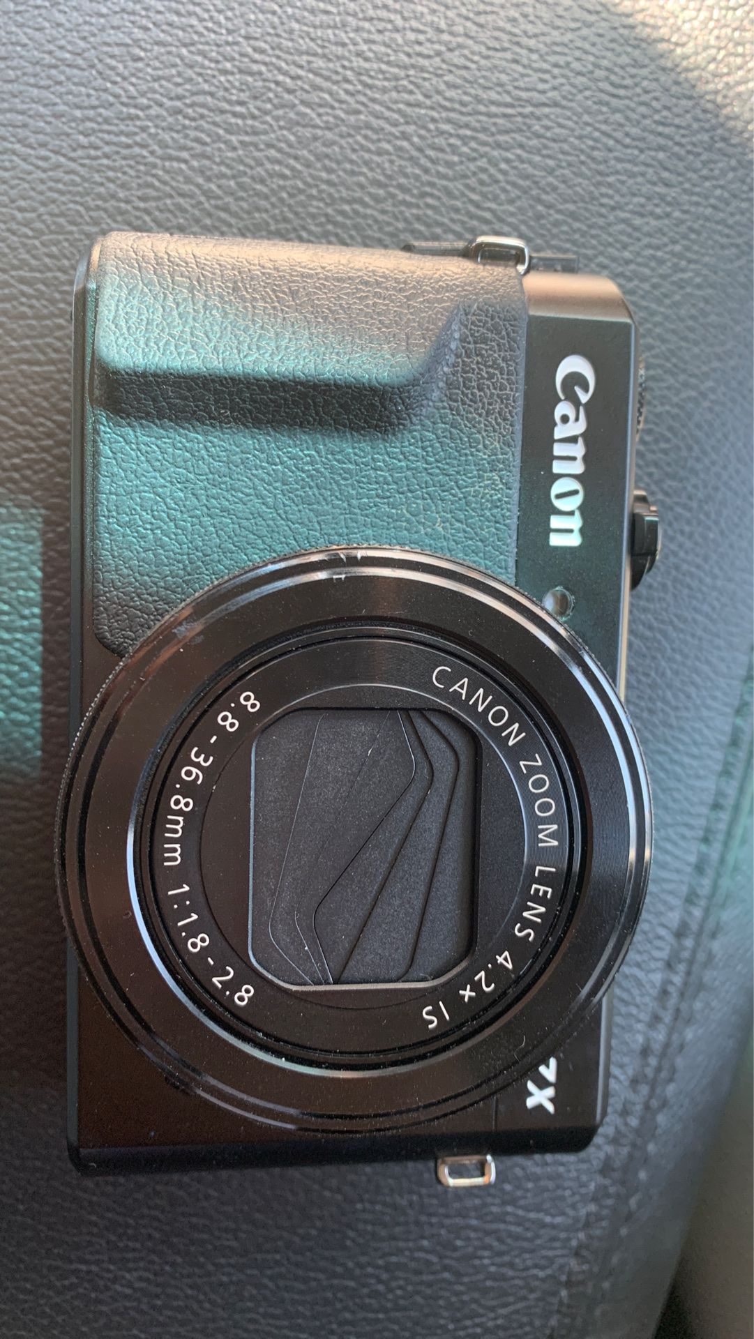 Canon G7x Mark 2