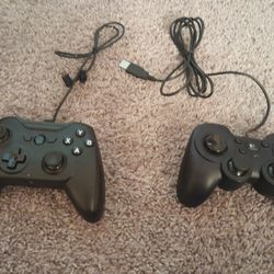 I RIOT Controller And Logitech 4o2 383 391o 15 Each