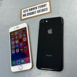 Unlocked iPhone 8 📱 – Compatible with All Carriers! Get Yours Today!